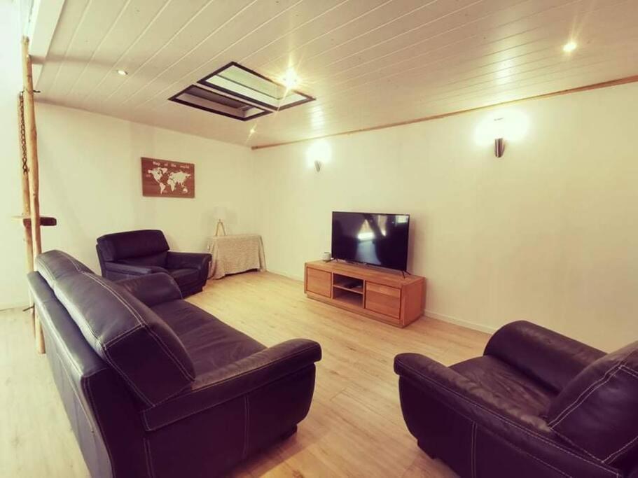 Maison De Village, Jacuzzi, Salle Cinema Valencin Екстериор снимка